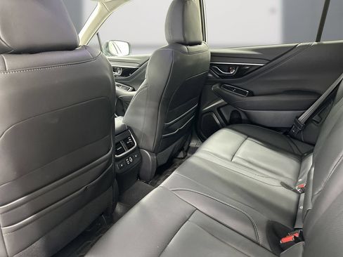 Used 2025 Subaru Outback Touring XT AWD/4WD image 15