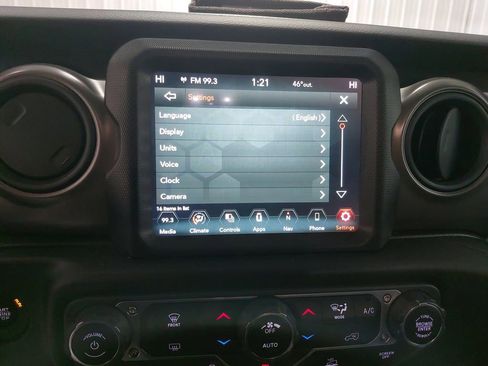 Used 2022 Jeep Wrangler Unlimited Sport AWD/4WD image 21