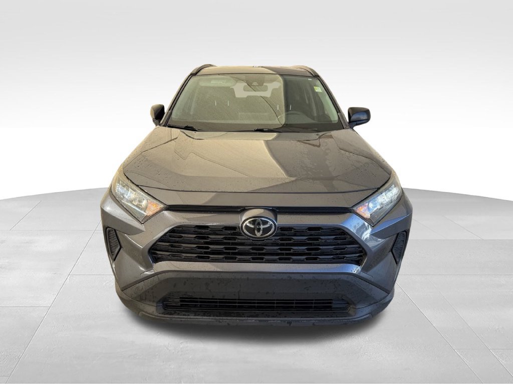 Used 2019 Toyota RAV4 LE w/ Carpet Mat Package FWD image 5
