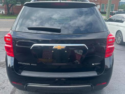 Used 2017 Chevrolet Equinox Premier w/ Enhanced Convenience Package AWD/4WD image 4