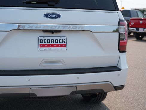 Used 2020 Ford Expedition Limited AWD/4WD image 10