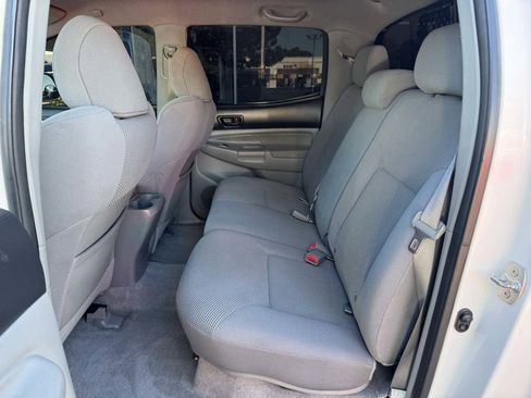 Used 2011 Toyota Tacoma PreRunner image 7