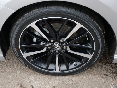 Used 2019 Toyota Camry XSE w/ Navigation Package image 15