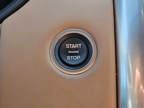 Used 2023 Land Rover Discovery HSE R-Dynamic image 30