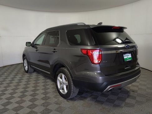 Used 2017 Ford Explorer XLT w/ Class II Trailer Tow Package AWD/4WD image 5
