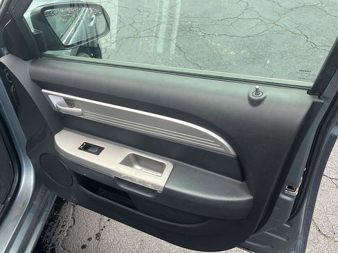 Used 2010 Chrysler Sebring Touring image 26