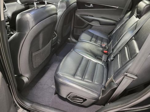 Used 2019 Kia Sorento EX image 22