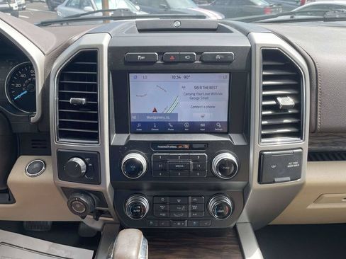 Used 2019 Ford F150 Lariat w/ Equipment Group 502A Luxury RWD image 22