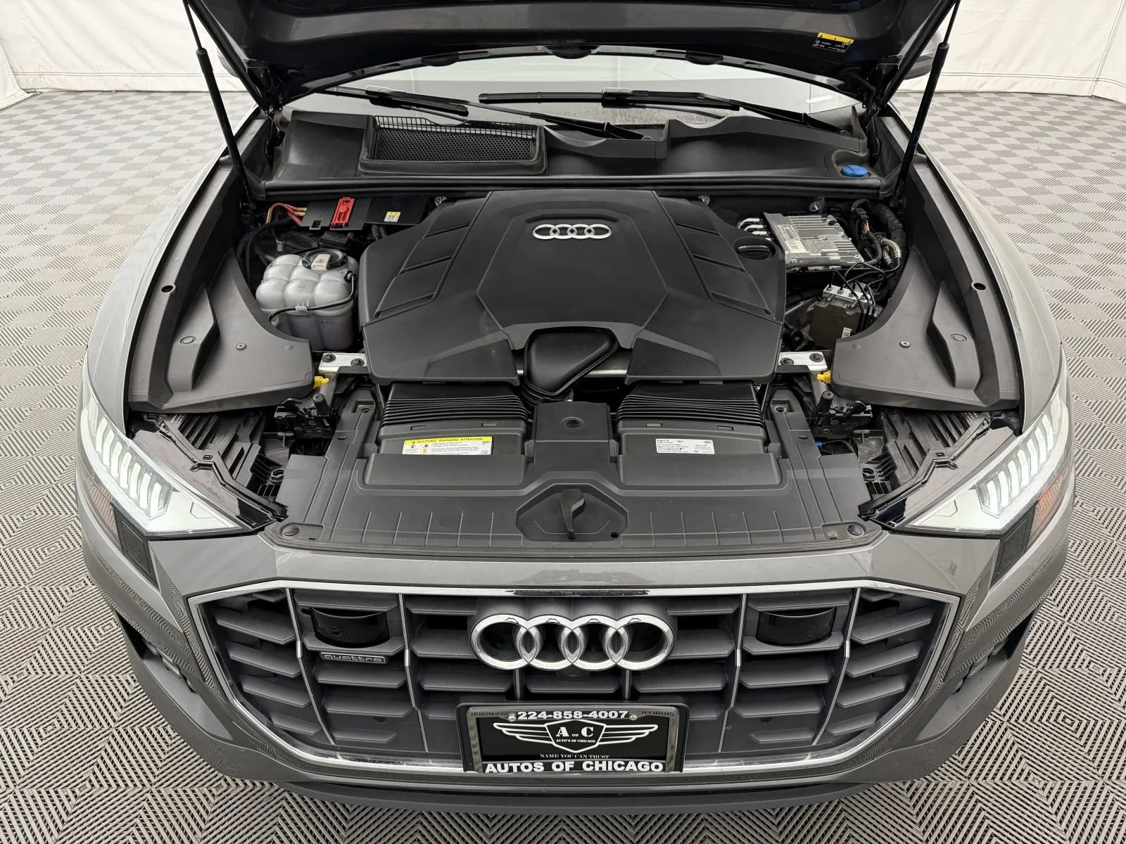 Used 2019 Audi Q8 Prestige AWD/4WD image 52