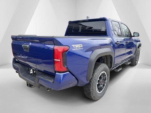 Used 2024 Toyota Tacoma TRD Off-Road image 7