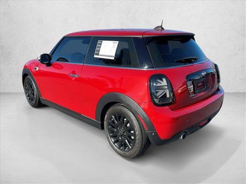Used 2018 MINI Cooper 2-Door Hardtop image 8