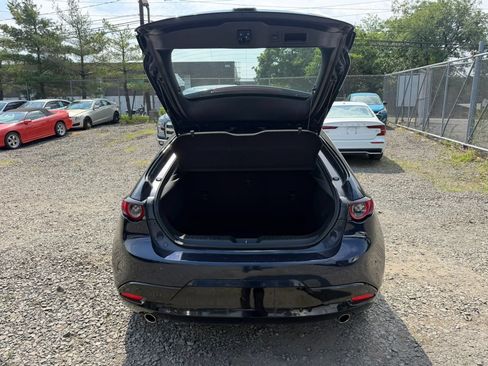 Used 2020 MAZDA MAZDA3 Hatchback FWD image 25