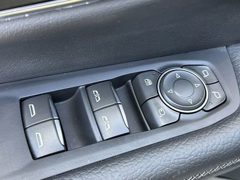 Certified 2025 GMC Yukon Denali image 24