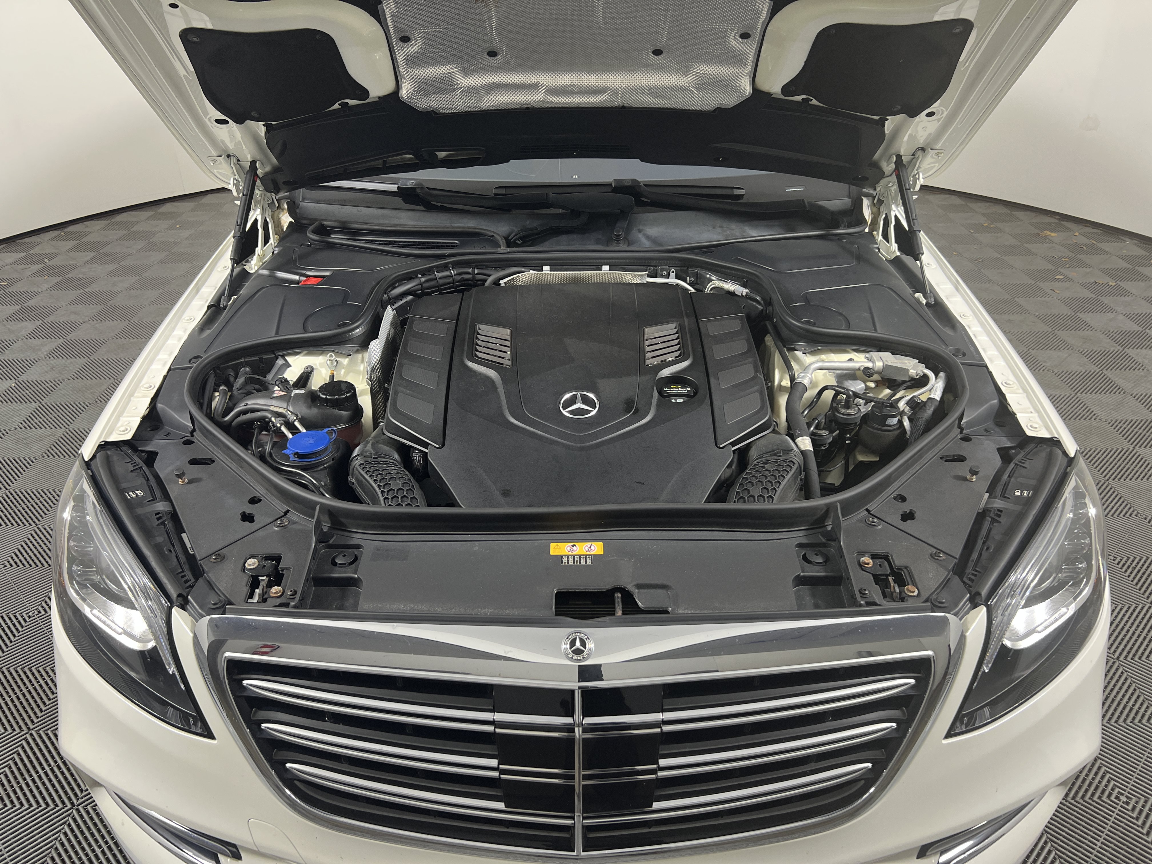 Used 2019 Mercedes-Benz S 560 4MATIC Sedan image 20