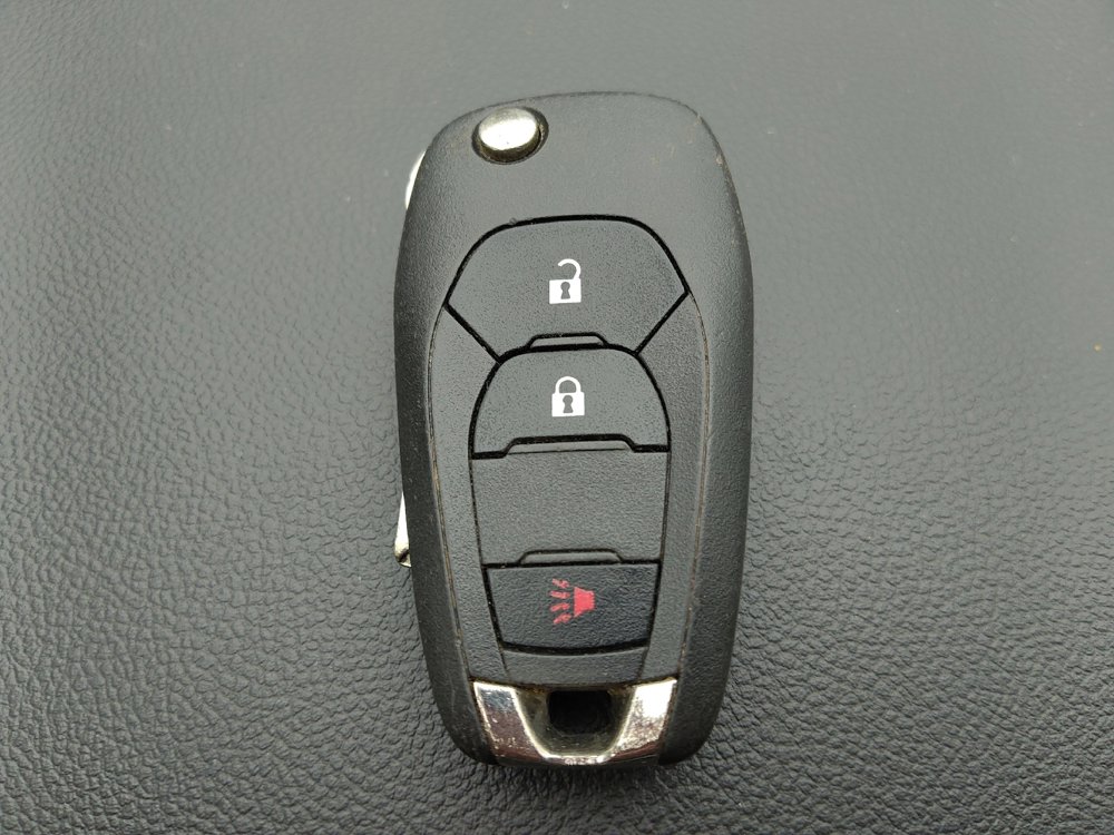 Used 2021 Chevrolet Trax LS w/ Tint and Cruise Package FWD image 32