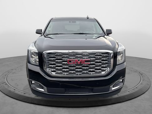 Used 2019 GMC Yukon Denali w/ Open Road Package image 2