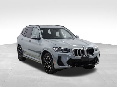 Certified 2024 BMW X3 xDrive30i w/ Premium Package image 7