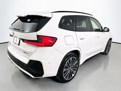 Used 2025 BMW X1 xDrive28i w/ Premium Package AWD/4WD image 5
