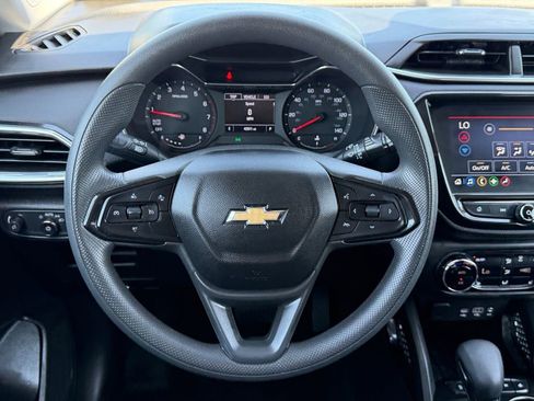 Used 2023 Chevrolet TrailBlazer LT w/ Convenience Package FWD image 16