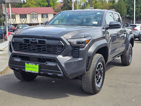 New 2026 Toyota Tacoma TRD Off-Road AWD/4WD image 3