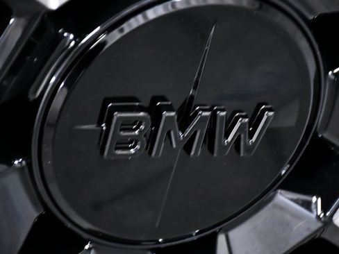 Used 2023 BMW XM AWD/4WD image 94