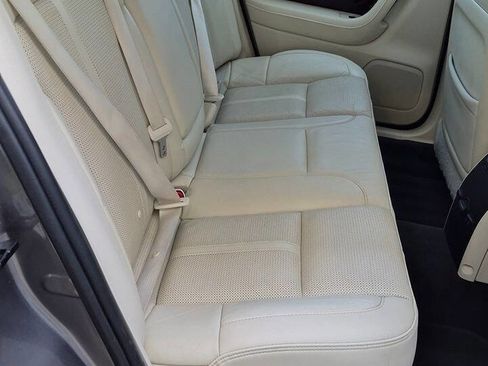 Used 2012 Lincoln MKS FWD image 64