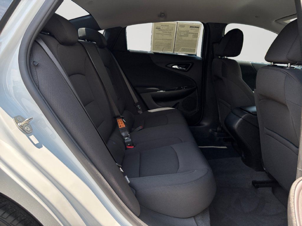 Used 2021 Chevrolet Malibu LS FWD image 13