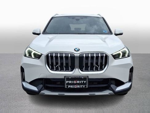 Used 2025 BMW X1 xDrive28i AWD/4WD image 2