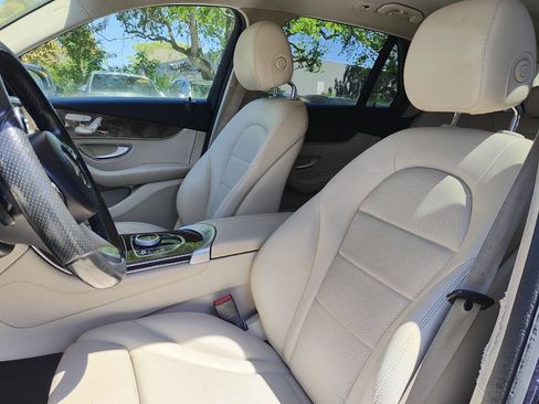 Used 2017 Mercedes-Benz GLC 300 image 26