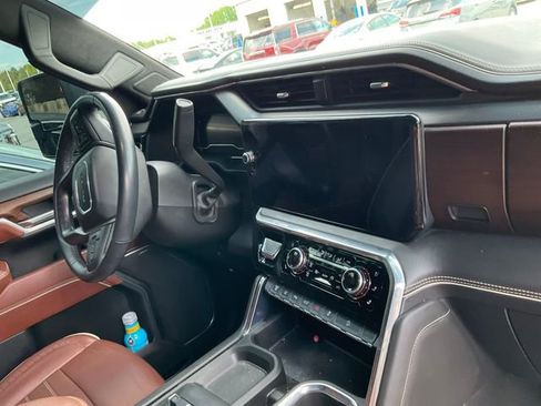 Used 2024 GMC Sierra 2500 Denali Ultimate w/ Max Trailering Package AWD/4WD image 12