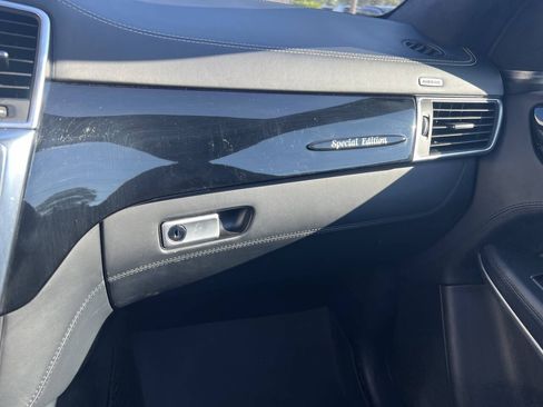 Used 2013 Mercedes-Benz GL 550 4MATIC image 28