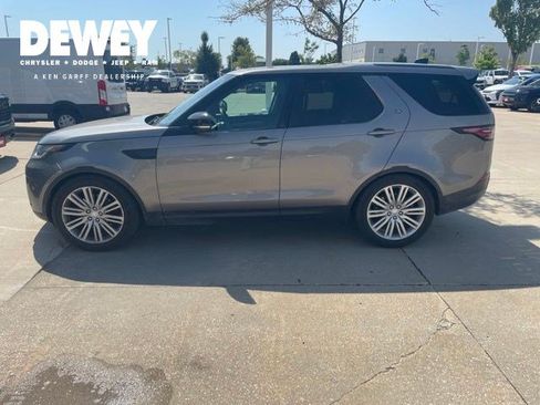 Used 2017 Land Rover Discovery First Edition AWD/4WD image 1