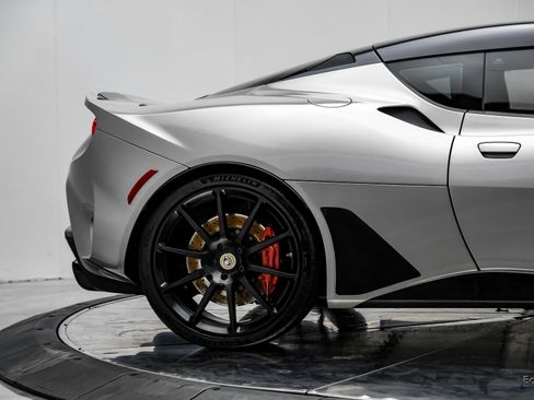 Used 2021 Lotus Evora image 16