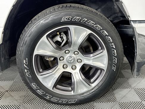 Used 2024 RAM 1500 Laramie image 31