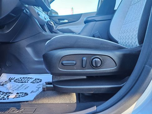 Used 2022 Chevrolet Equinox LT image 29