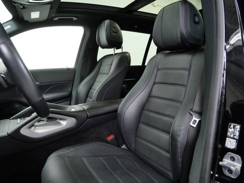Used 2022 Mercedes-Benz GLS 580 4MATIC image 15
