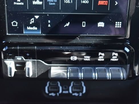 Used 2022 RAM 3500 Big Horn w/ Level C Equiment Group AWD/4WD image 29