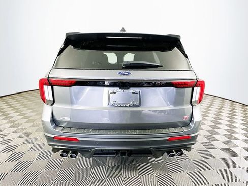Certified 2025 Ford Explorer ST AWD/4WD image 10