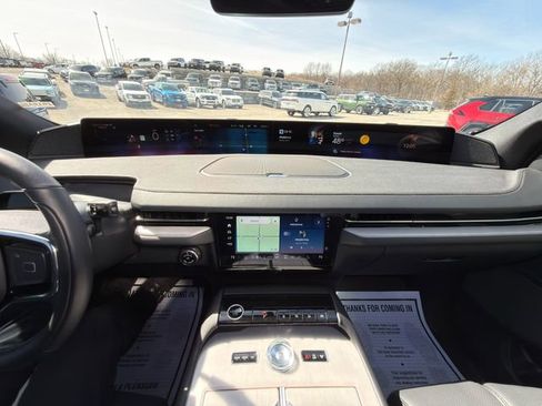 Used 2025 Lincoln Navigator Reserve w/ Jet Appearance Package image 33