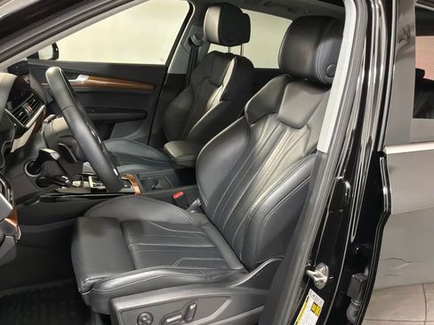 Used 2023 Audi Q5 e Premium w/ Convenience Package AWD/4WD image 7
