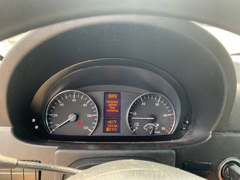 Used 2018 Mercedes-Benz Sprinter 2500 image 19