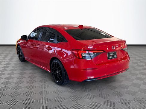 Used 2023 Honda Civic Sport image 5