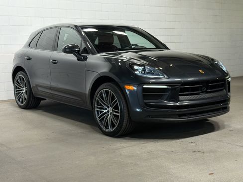 Used 2026 Porsche Macan AWD/4WD image 6