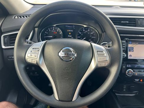 Used 2016 Nissan Rogue SV w/ SV Premium Package AWD/4WD image 35