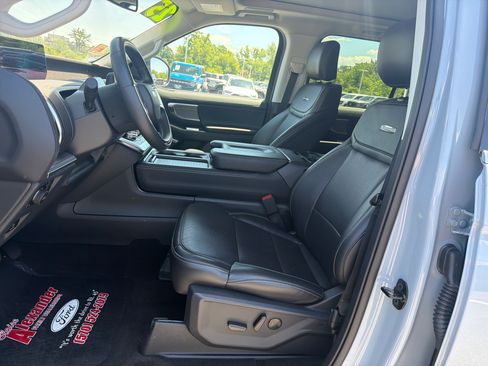 Certified 2025 Ford Expedition Max Platinum w/ Driver's Package AWD/4WD image 12