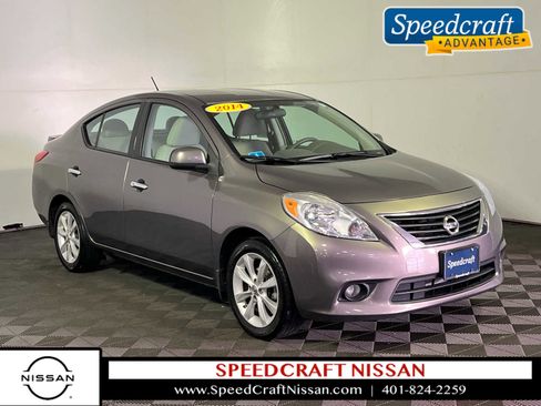 Used 2014 Nissan Versa SL w/ Tech Package image 1