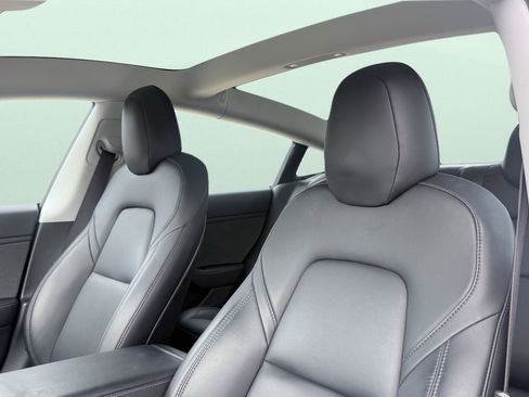 Used 2019 Tesla Model 3 Standard Range RWD image 22
