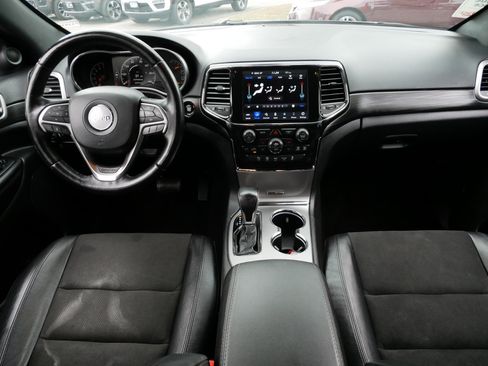 Used 2022 Jeep Grand Cherokee Laredo X AWD/4WD image 10