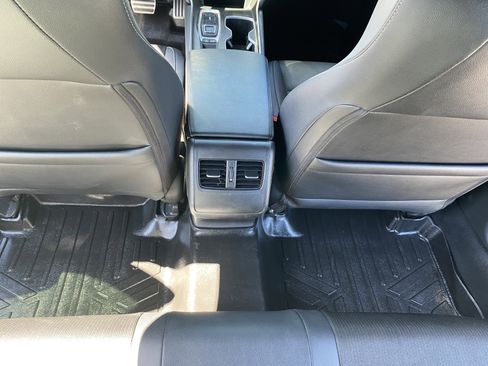 Used 2019 Honda Accord Sport image 15