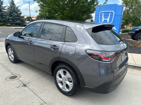 Used 2024 Honda HR-V LX image 3
